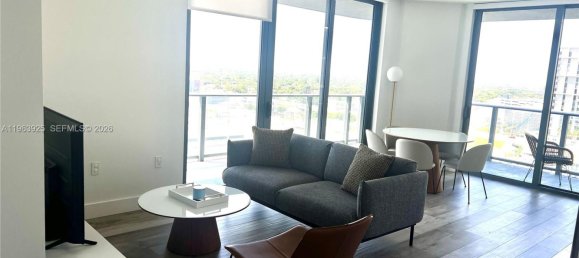 2 dormitorios propiedad comercial en alquiler en Miami, Miami-Dade, Florida, USA № 615569 8