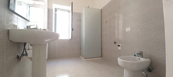 3 bedrooms House in Triggiano, Italy No. 377955 19