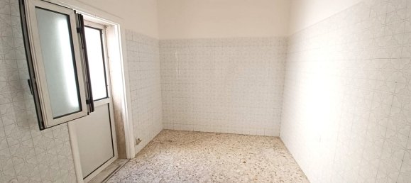 3 bedrooms House in Triggiano, Italy No. 377955 18