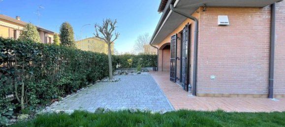 5-Zimmer Wohnung in Soliera, Italy, Nr. 36268 5