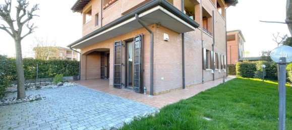 5-Zimmer Wohnung in Soliera, Italy, Nr. 36268 3