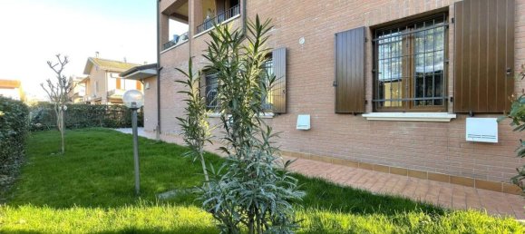 5-Zimmer Wohnung in Soliera, Italy, Nr. 36268 7