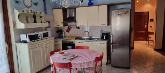 Квартира с 3 комнатами в Кремона, Италия № 70019 19