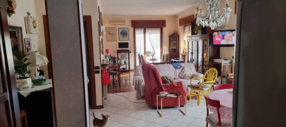 Квартира с 3 комнатами в Кремона, Италия № 70019 4