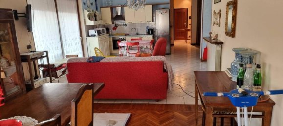 Квартира с 3 комнатами в Кремона, Италия № 70019 23