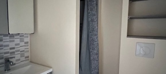 Studio in Tours, France No. 47969 9