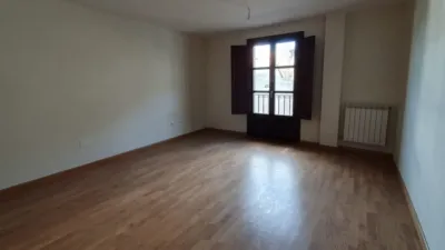 2 bedrooms Apartment in Leon, Spain No. 110454