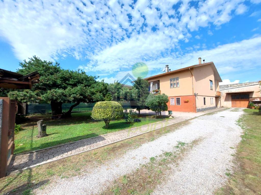 3 bedrooms Villa in Codogno, Italy No. 347597