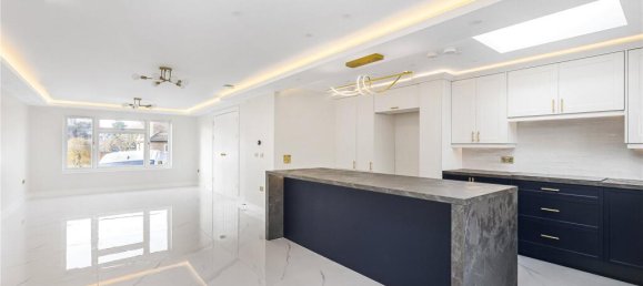 4 Schlafzimmer Haus in Arkley, United Kingdom, Nr. 6463 2