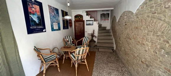 7 bedrooms House in Terre Roveresche, Italy No. 342697 8