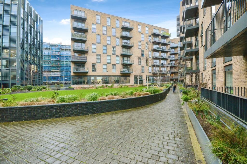 2 bedrooms Apartment in Harrow, United Kingdom No. 6334