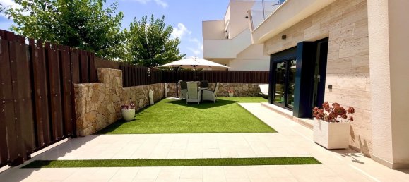 3 bedrooms House in Torre de la Horadada, Spain No. 188313 2