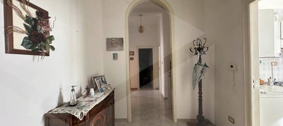 4 rooms Apartment in Bari, Italy No. 24722 12