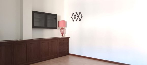 3 bedrooms Apartment in Altopascio, Italy No. 374633 7