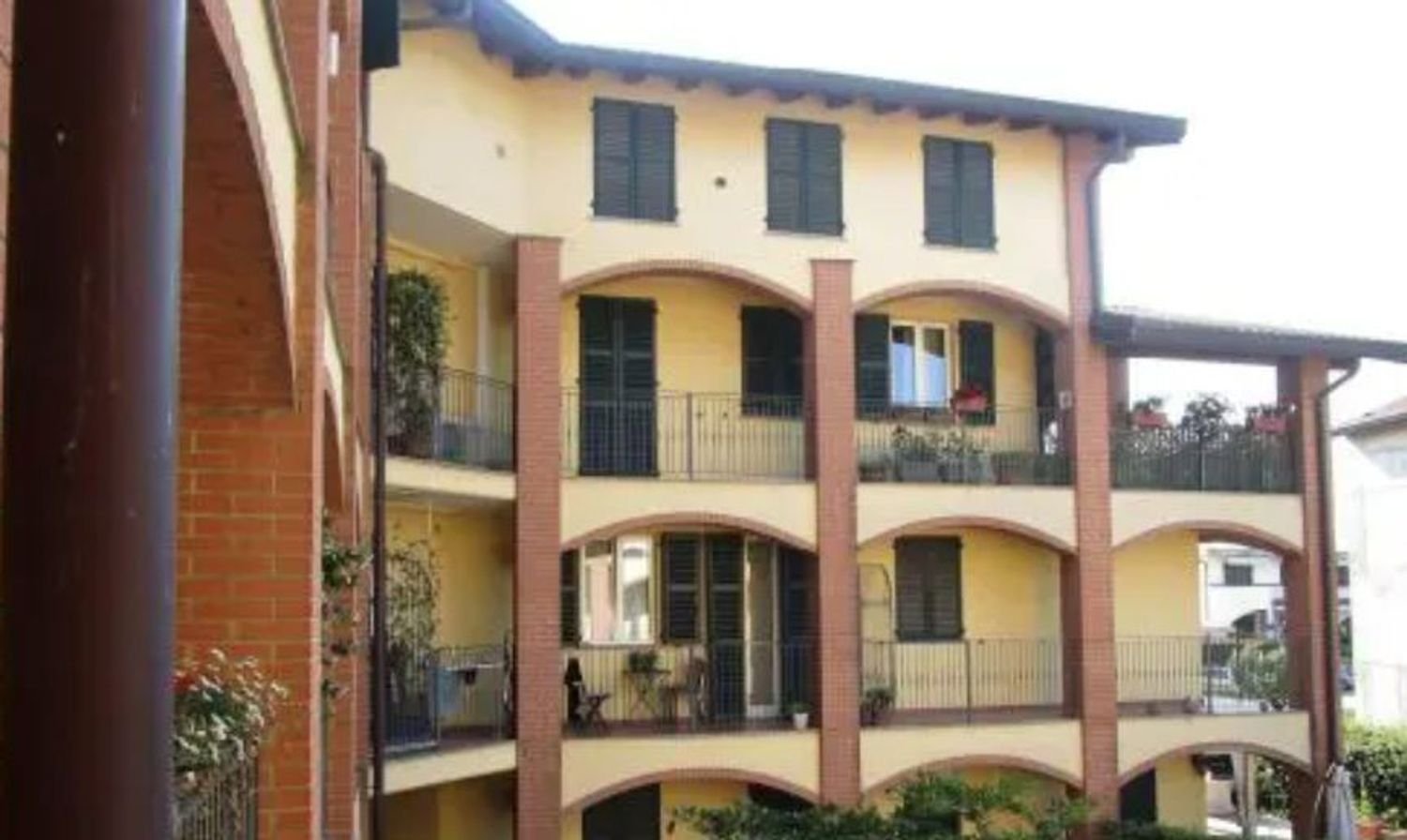 Apartamento de 3 divisões em Bregnano, Italy N.º 6194