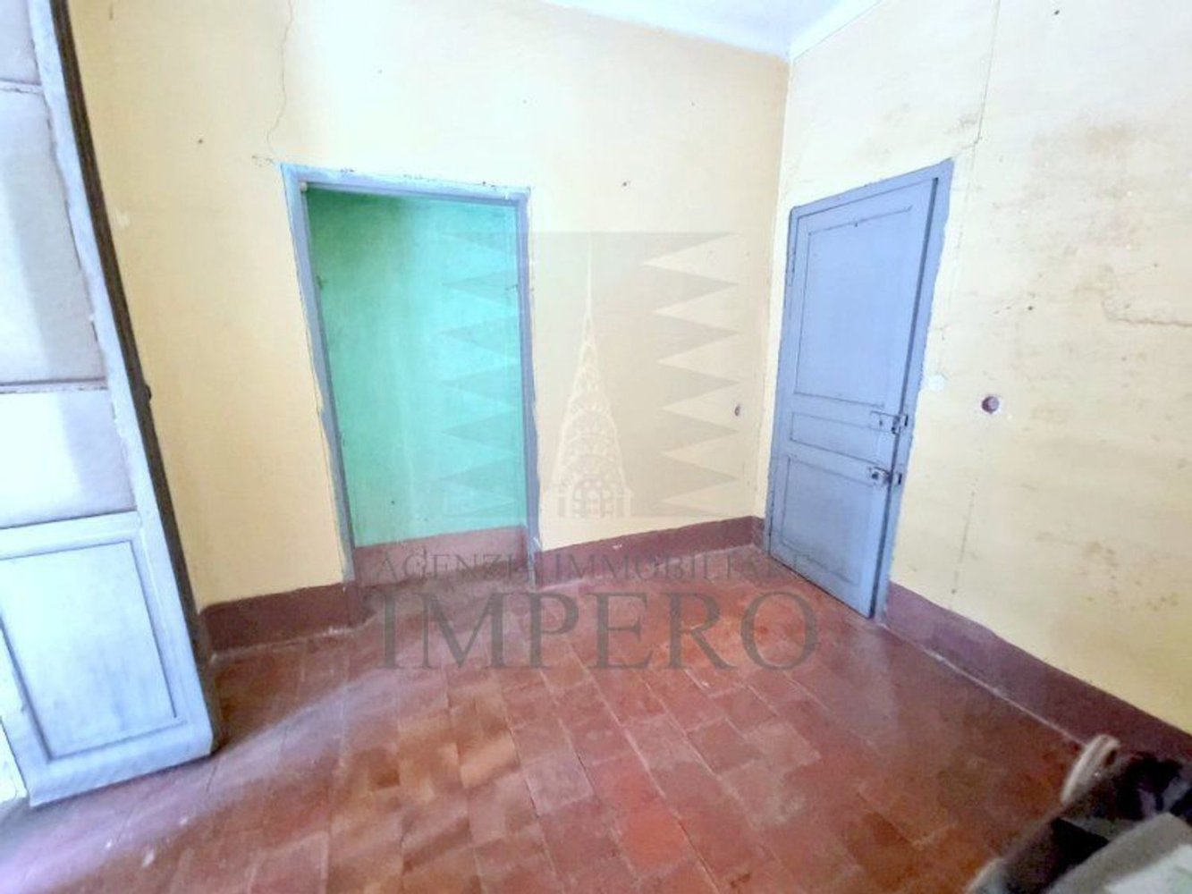 4 rooms Apartment in Ventimiglia, Italy No. 101420