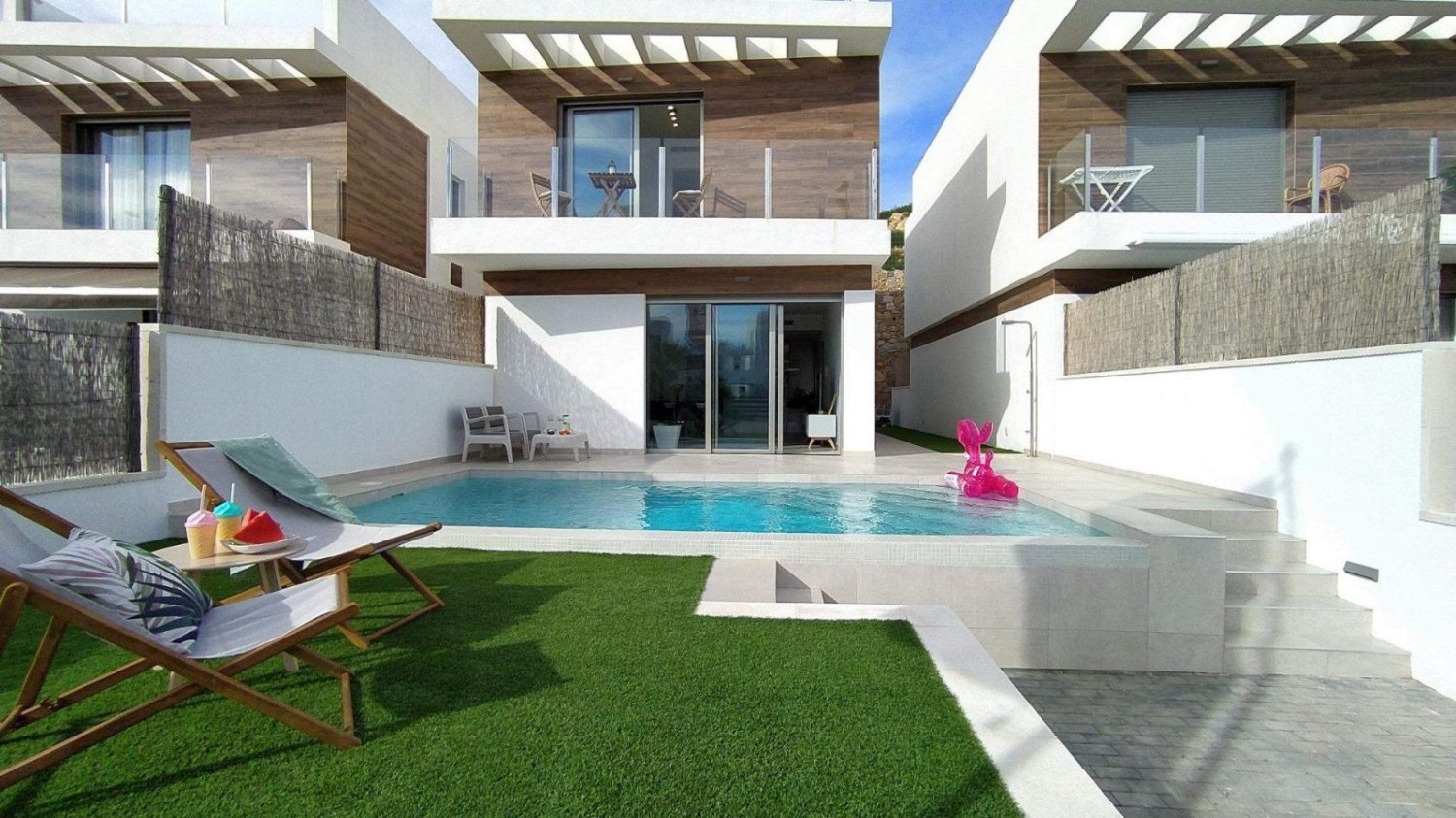 3 bedrooms Villa in Alicante, Spain No. 286877
