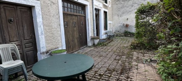 3 bedrooms House in Voisey, France No. 271600 2