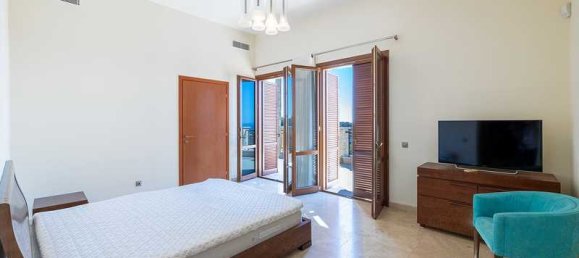 5 bedrooms House in Paphos, Cyprus No. 16211 12