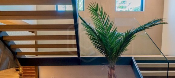 8 bedrooms House in Quarteira, Portugal No. 93314 20