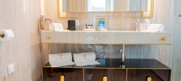 8 bedrooms House in Quarteira, Portugal No. 93314 10