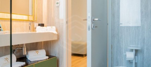 8 bedrooms House in Quarteira, Portugal No. 93314 16