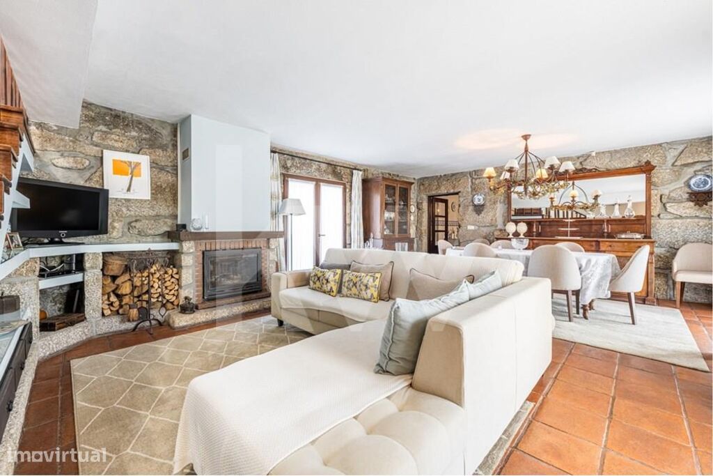 4 bedrooms House in Paredes, Portugal No. 134186