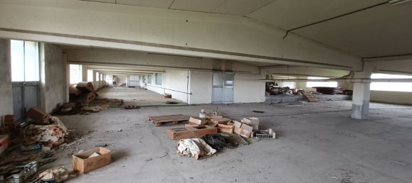 1860m² Warehouse in Suno, Italy No. 139401 7