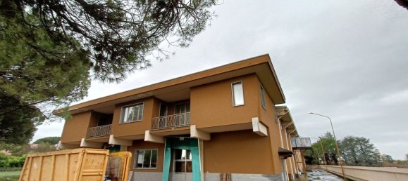 1860m² Warehouse in Suno, Italy No. 139401 17