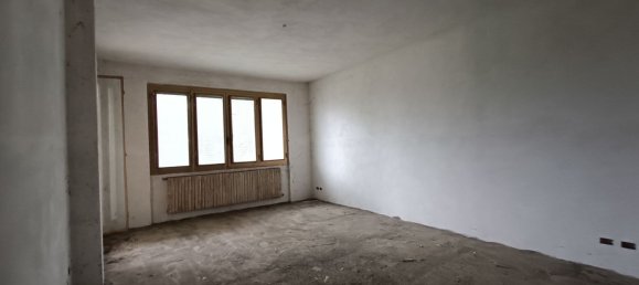 1860m² Warehouse in Suno, Italy No. 139401 13