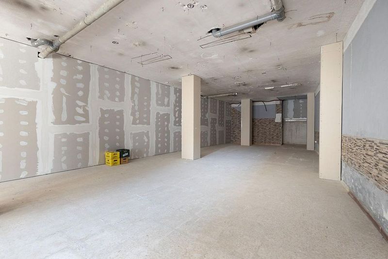 Gewerbliche Immobilie in Huetor Vega, Spain 108m², Nr. 227323