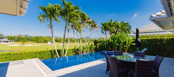 Villa de 3 dormitorios en Hua Hin, Thailand No. 23426 8