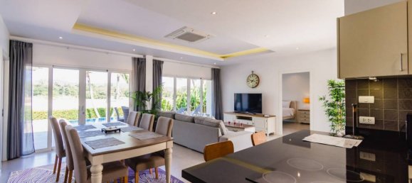 Villa de 3 dormitorios en Hua Hin, Thailand No. 23426 2