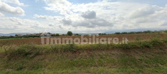 Grundstück in Rosciano, Italy 4330m², Nr. 343610 2