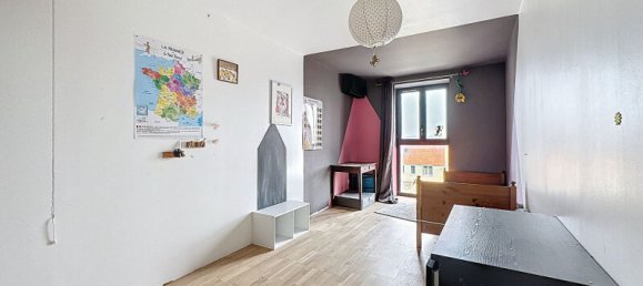 5 bedrooms House in Montainville, France No. 133982 10