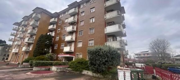 3 rooms Apartment in Vigevano, Italy No. 43481 27