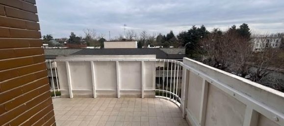 3 rooms Apartment in Vigevano, Italy No. 43481 6