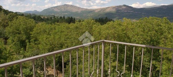 2 Schlafzimmer Wohnung in Tagliacozzo, Italy, Nr. 294607 10