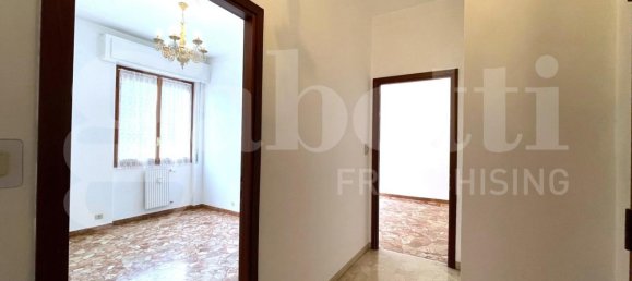 3 rooms Apartment in Genoa, Italy No. 173354 13