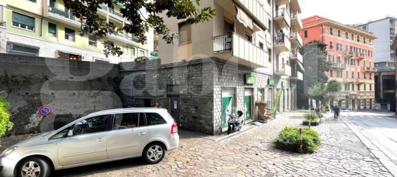 3 rooms Apartment in Genoa, Italy No. 173354 8