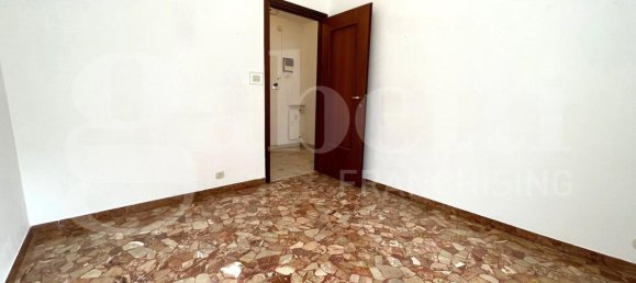 3 rooms Apartment in Genoa, Italy No. 173354 31