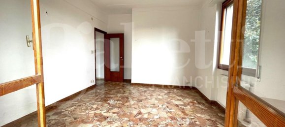 3 rooms Apartment in Genoa, Italy No. 173354 18