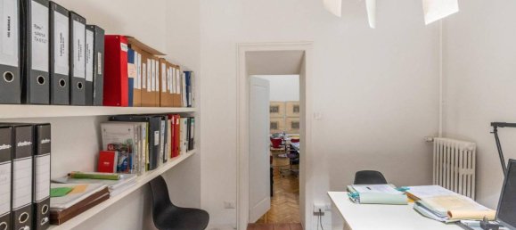 3 rooms Apartment in Bologna, Italy No. 36705 9