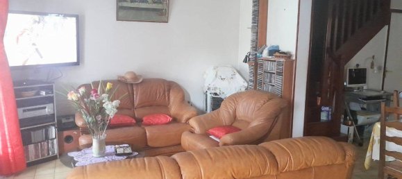 3 Schlafzimmer Haus in Les Mureaux, France, Nr. 331759 5