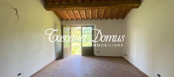 4 rooms House in Asciano, Italy No. 17674 3