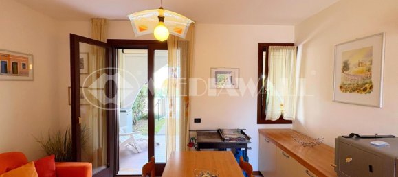 Casa de 3 dormitorios en Udine, Italy No. 332003 8