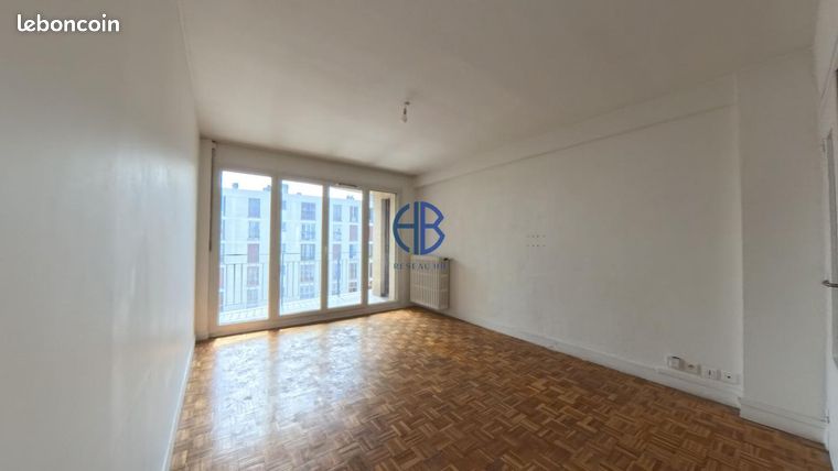 Apartamento T2 em Epinay-sur-Seine, France N.º 300221