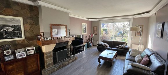 4 bedrooms House in Bondy, France No. 129868 5