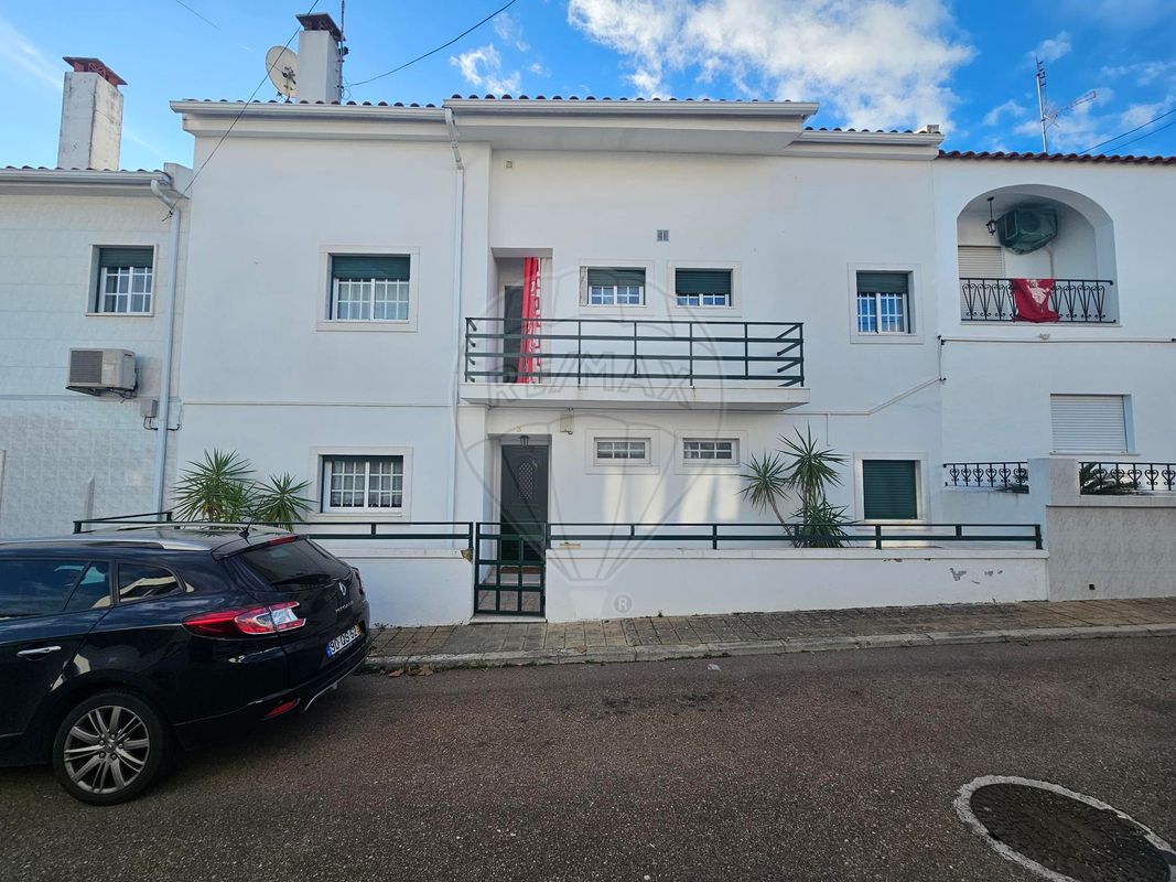 Casa de 4 dormitorios en Campo Maior, Portugal No. 21933