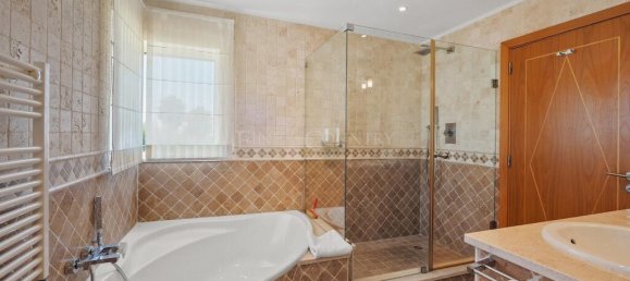 4 bedrooms Villa in Lagoa, Portugal No. 318559 35